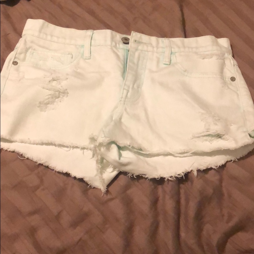 Abercrombie & Fitch light green shorts